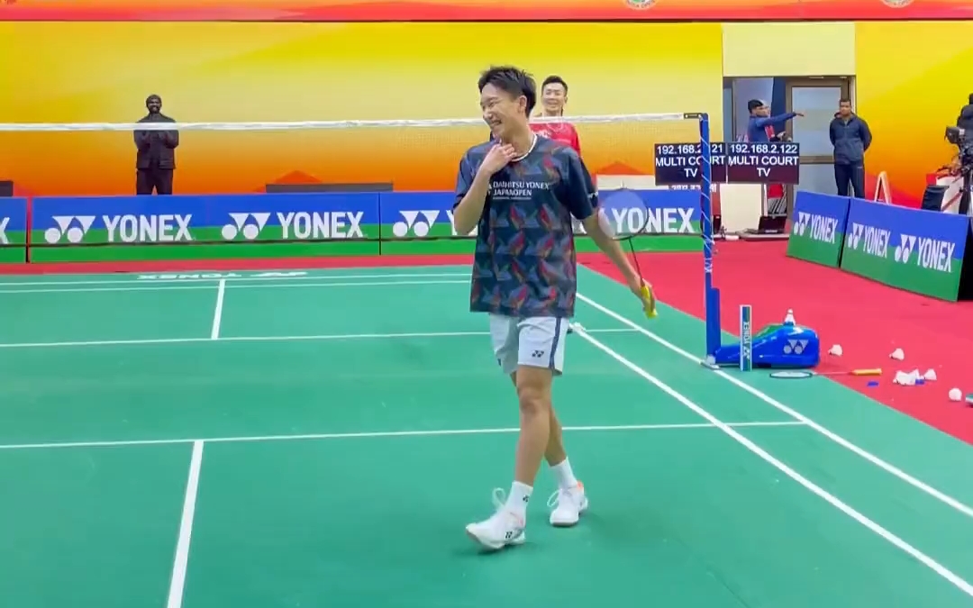 韩国羽毛球队翻盘泰国羽毛球队，桃田贤斗送出助攻