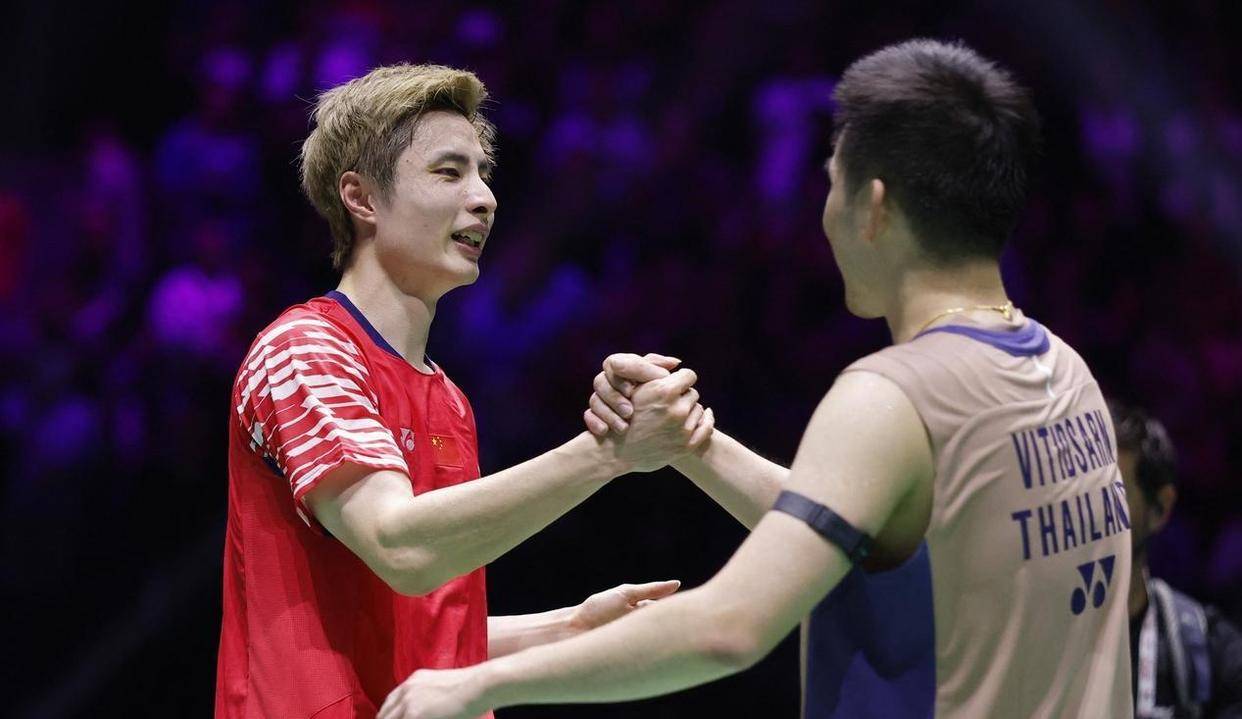 中国队绝杀日本队，石宇奇带队取胜