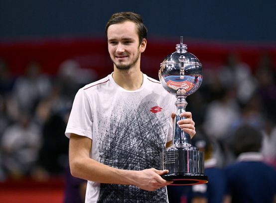 拉沃尔杯逆转ATP总决赛，梅德韦杰夫惊艳四座