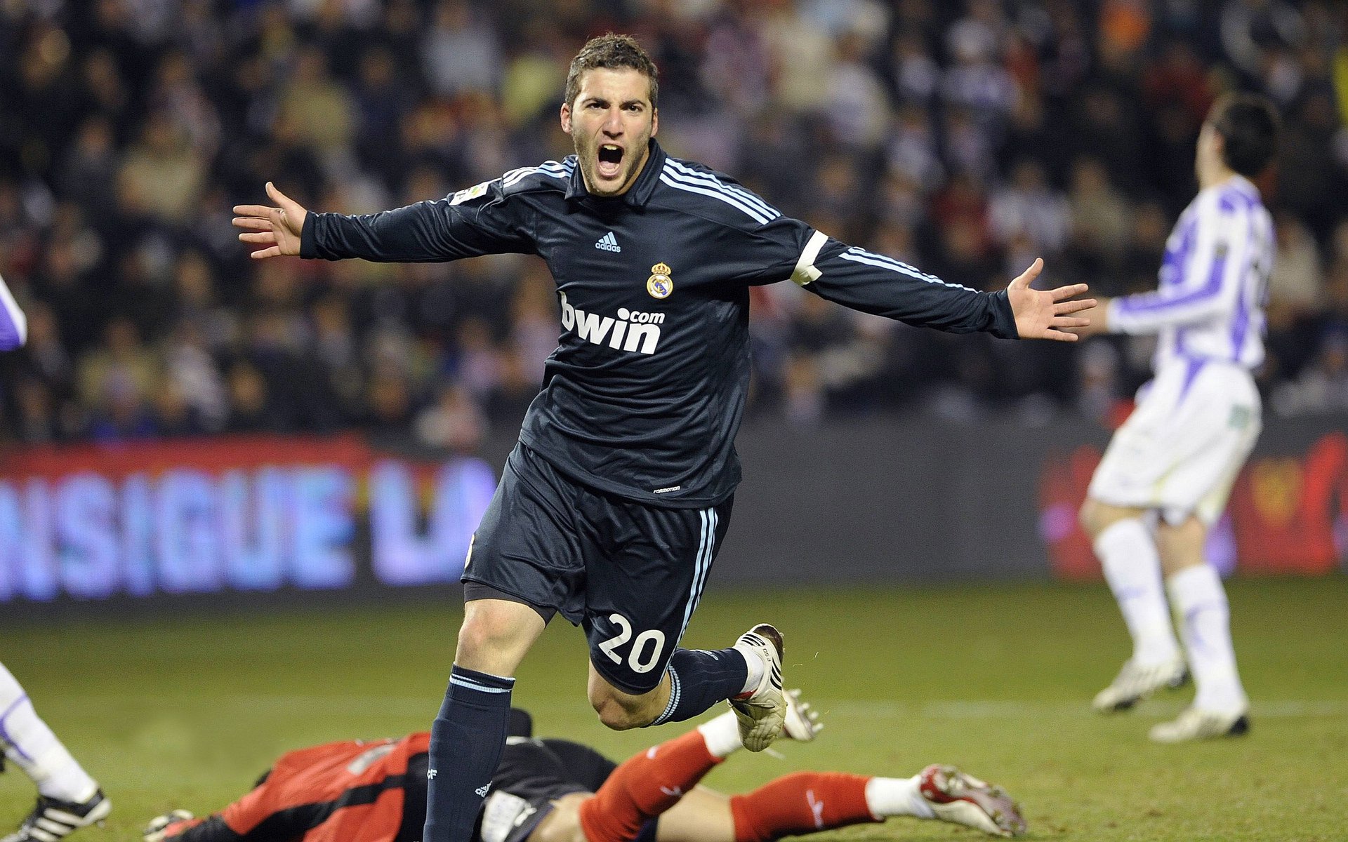 C罗梦剧场封神夜，双响+助攻，曼联横扫切尔西重振雄风