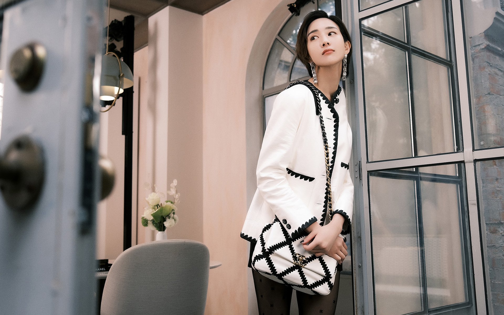 暗夜指挥官，贝恩用反常节奏驯服湖人喧嚣