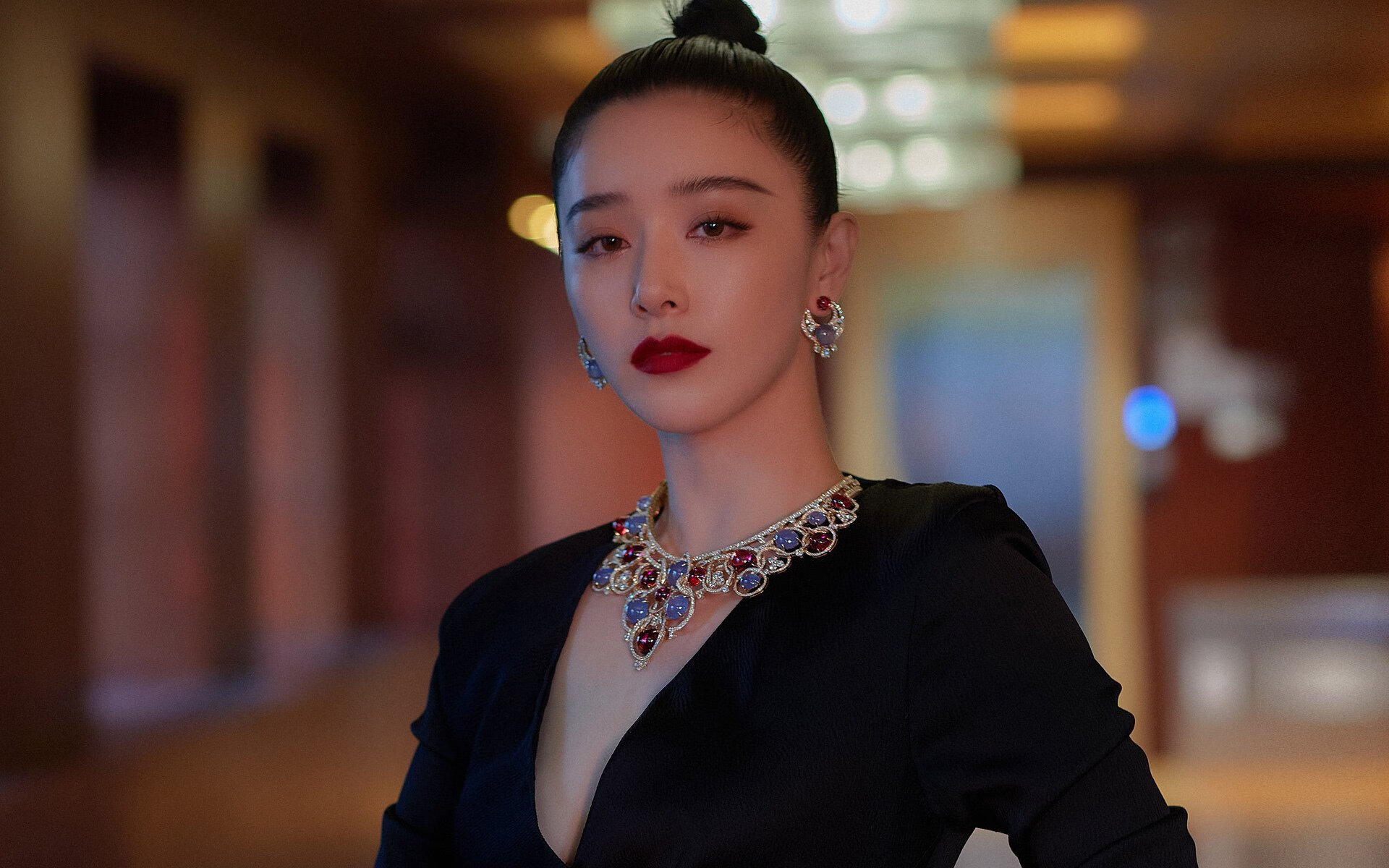 冰火两重天，奥利维耶连场破门，秘鲁队压哨绝杀里昂