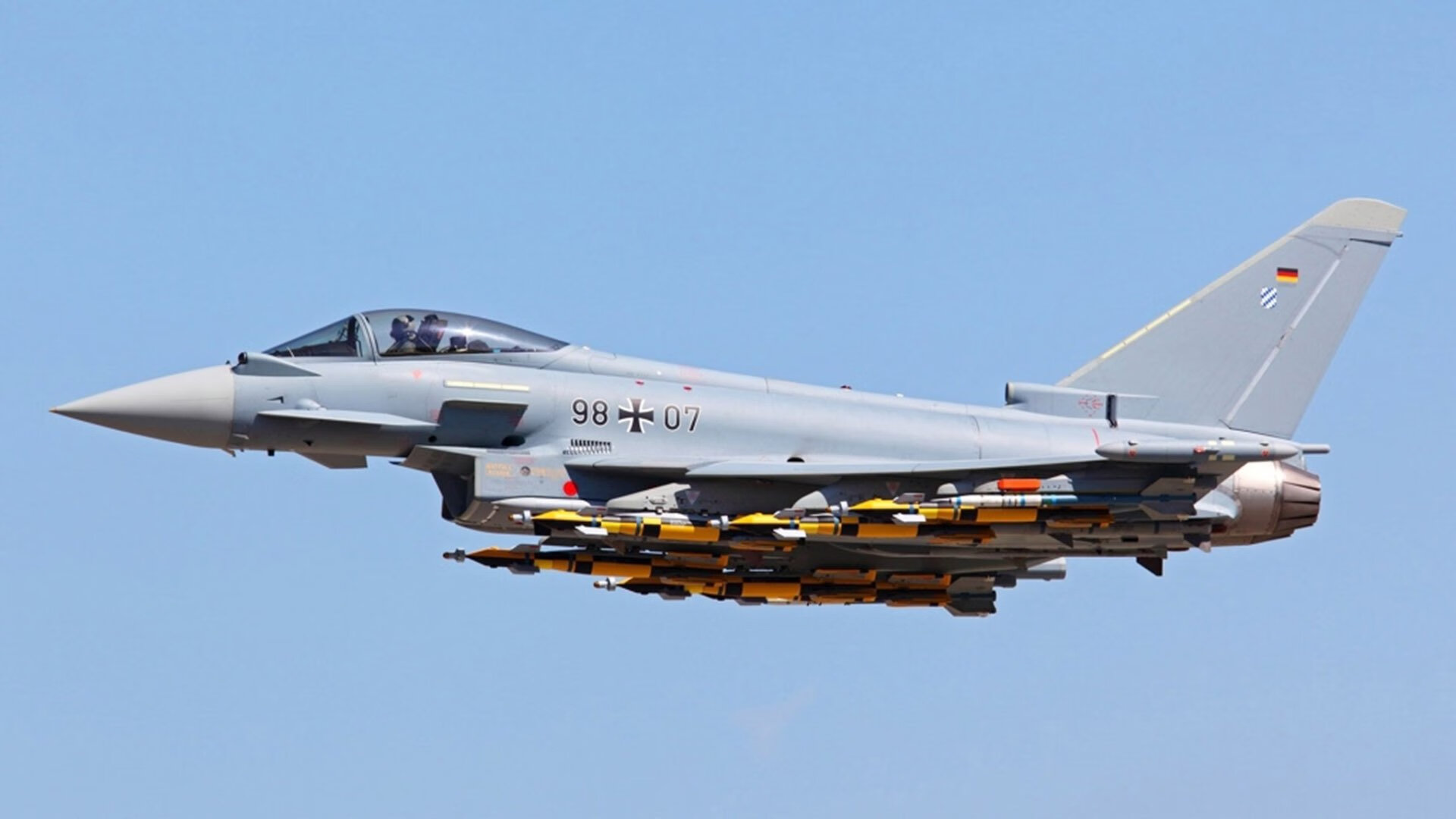 铁血蓝军的欧冠之夜，范戴克化身沉默杀手，切尔西完美压制皇马