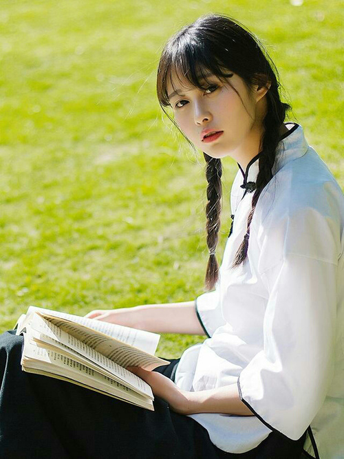 东道主的试炼，南美与非洲的对决，德里赫特筑起防线堡垒