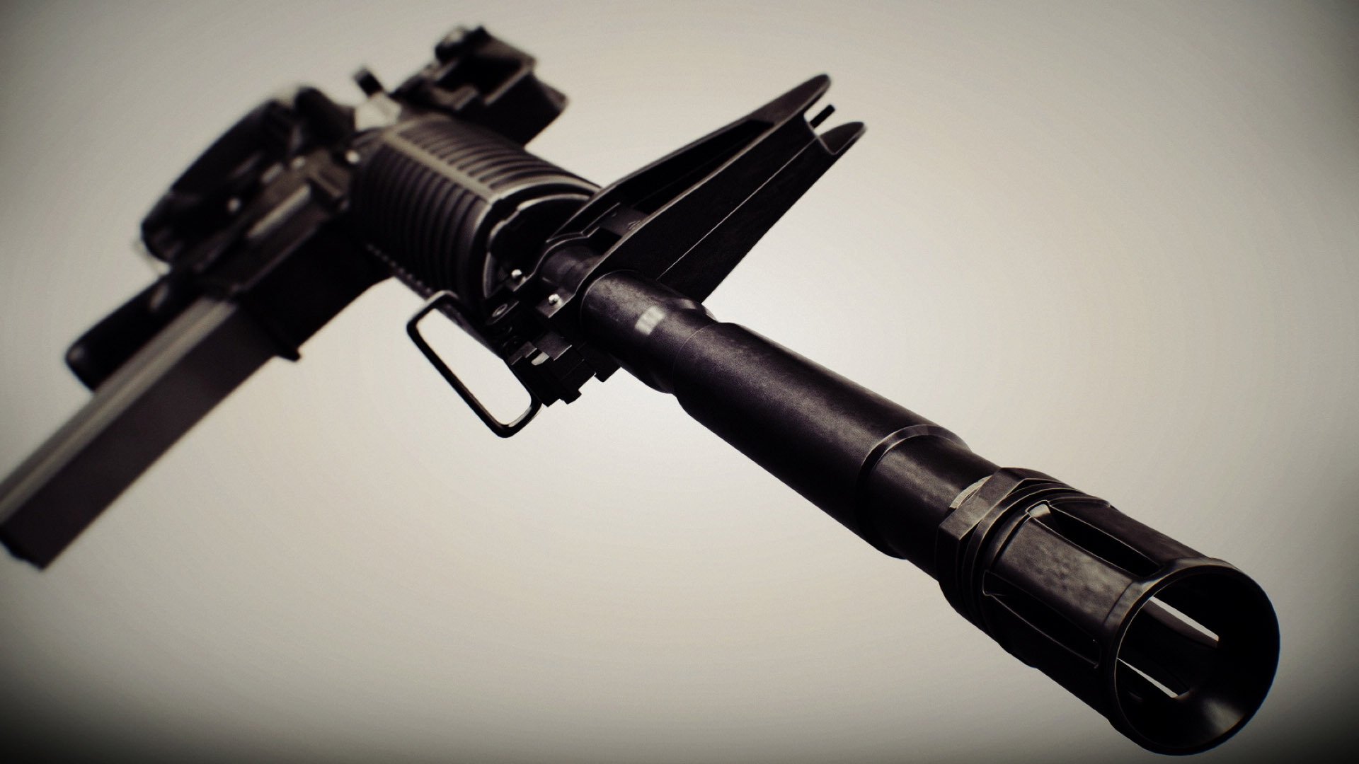 点燃与终结，足球赛场上的两种火焰